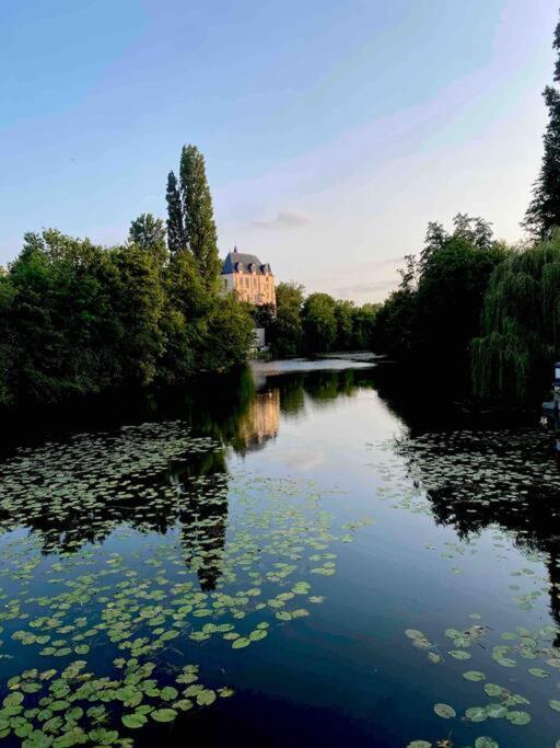 Les Rives De L'Indre. Parking Gratuit. Lit 160Cm Lägenhet Châteauroux Exteriör bild