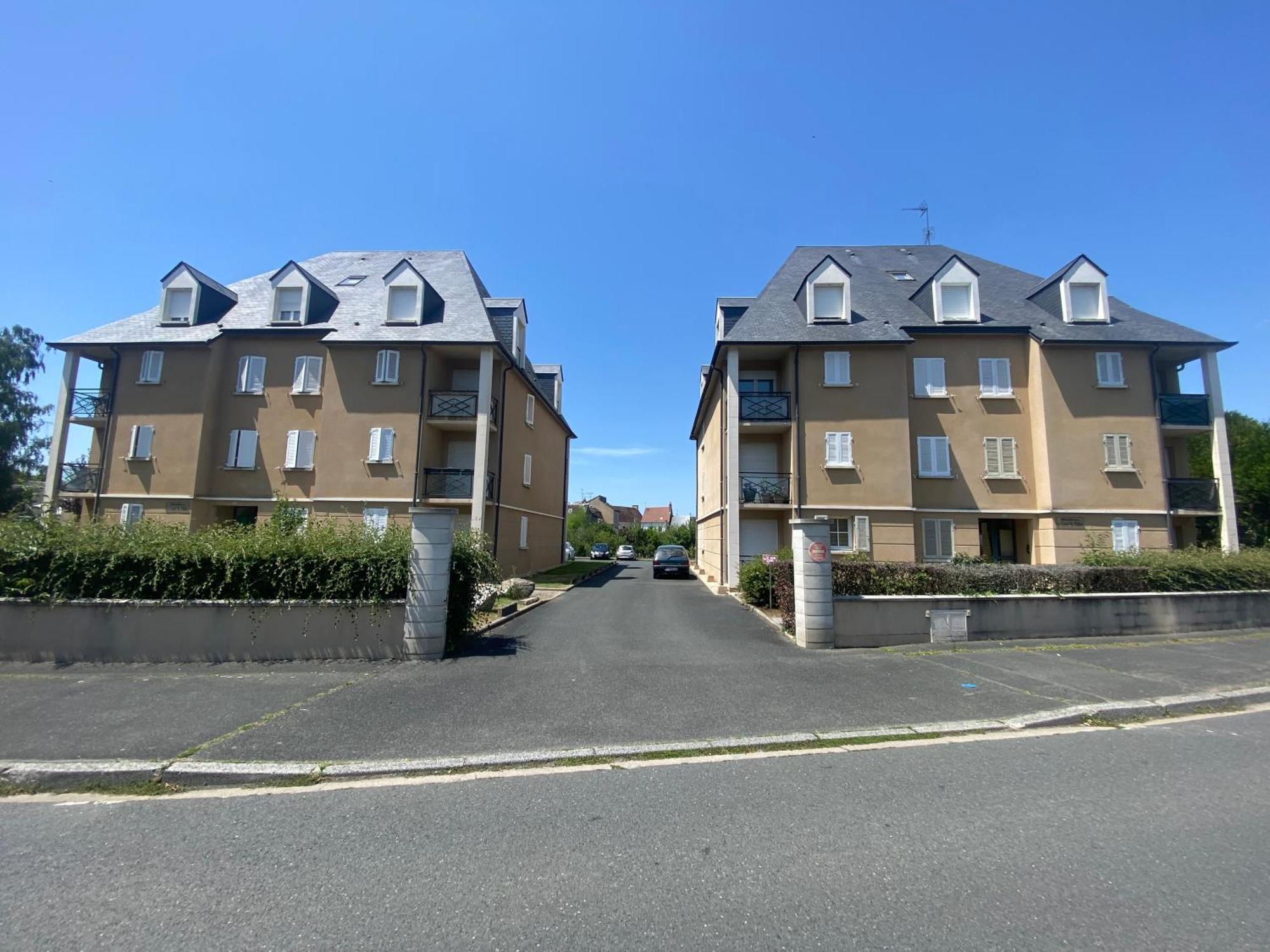 Les Rives De L'Indre. Parking Gratuit. Lit 160Cm Lägenhet Châteauroux Exteriör bild